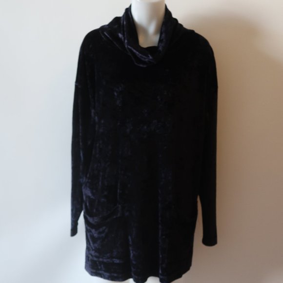 WOMENS TAPEMEASURE NEW YORK BLACK CRUSHED VELVET MOCK NECK TOP M * - Picture 1 of 14